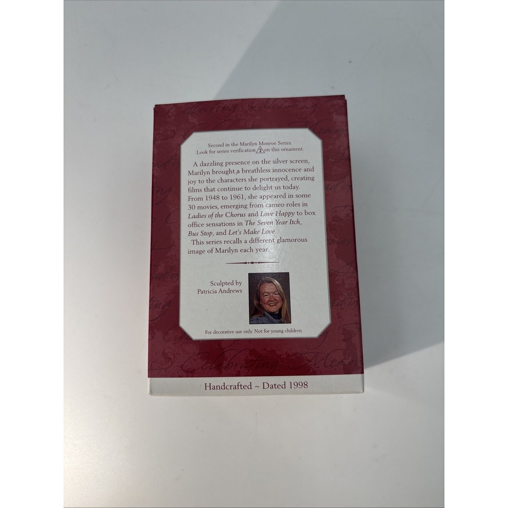 Christmas Ornament Marilyn Monroe‎ Hallmark Keepsake Collector Series 1998 - Picture 9 of 11